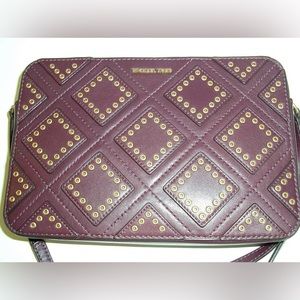 MICHAEL KORS (Genuine) LEATHER HANDBAG &
WALLET